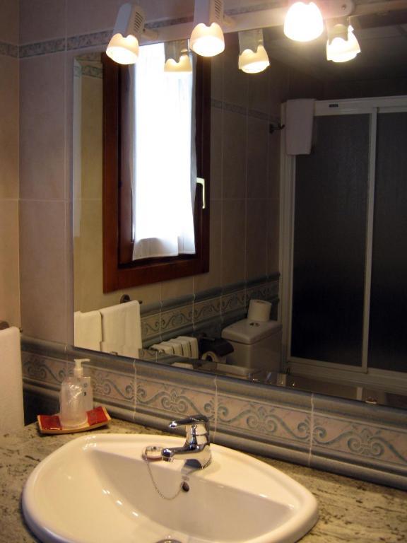 Casa La Abadía Casa de hóspedes Cerler Quarto foto